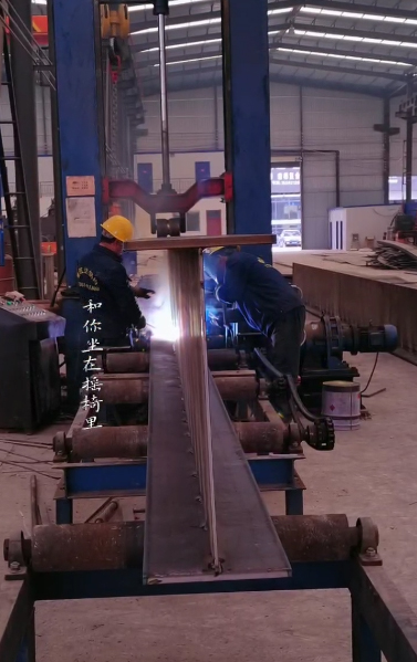 甘肃张掖钢结构厂H型钢组立机